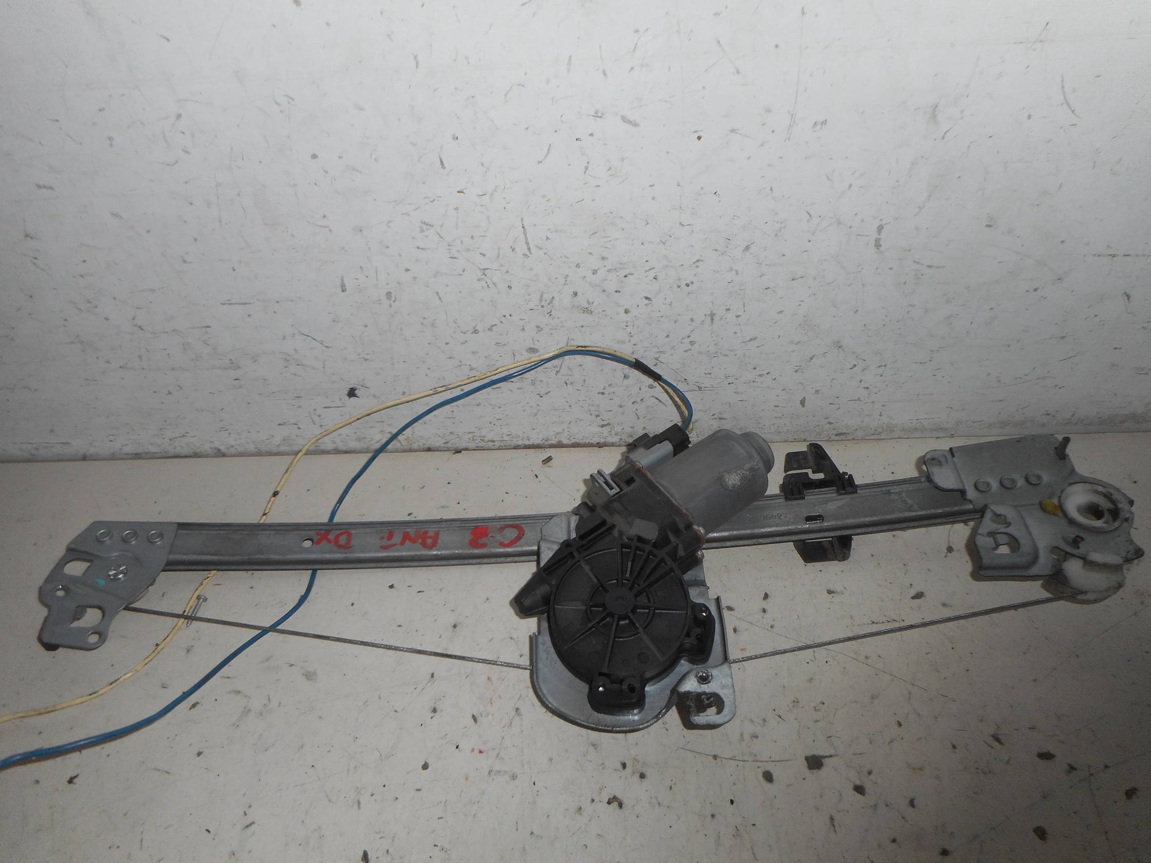 Alzacristallo elettr. porta ant. dx.